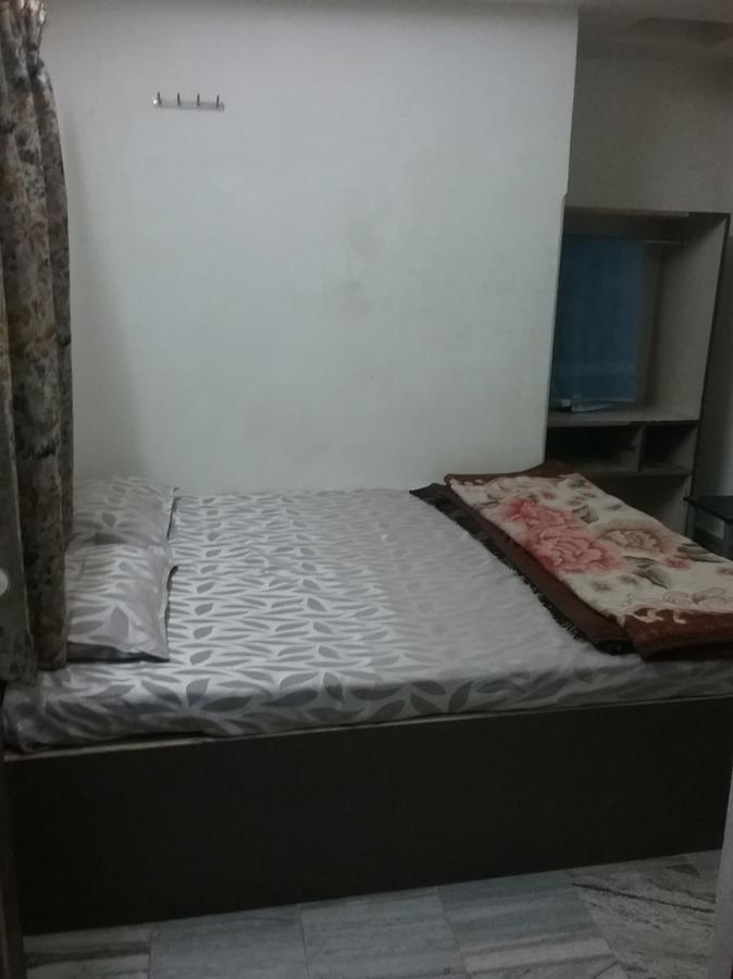 Teerth Guest House Varanasi Bagian luar foto