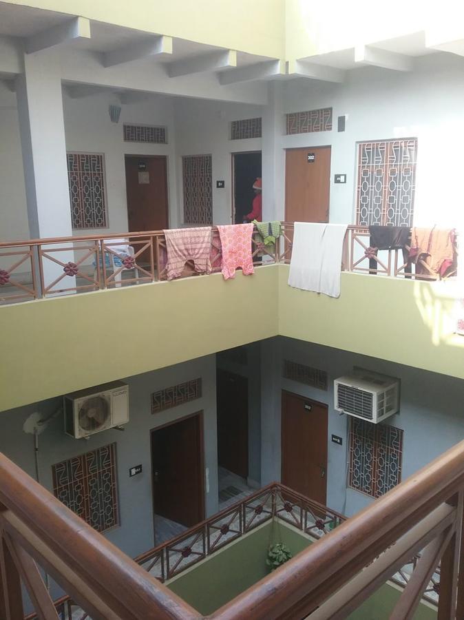 Teerth Guest House Varanasi Bagian luar foto